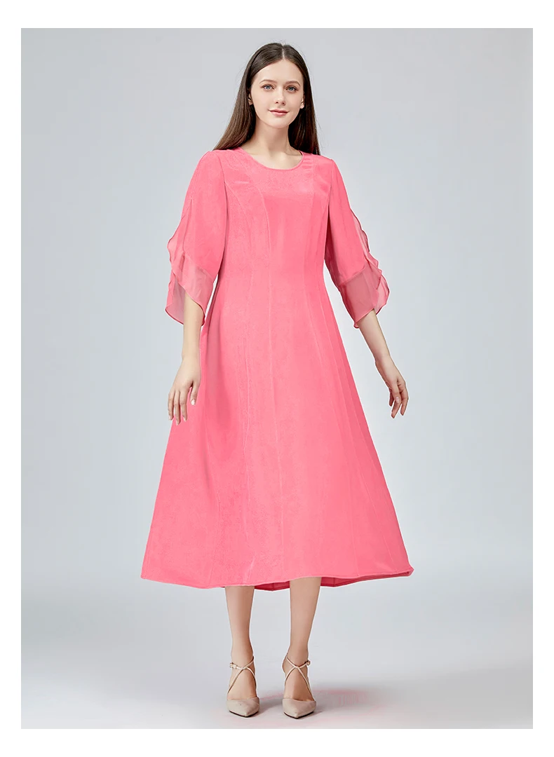 Silk 30m/m Heavyweight Round Neck Rose Red Three-quarter Sleeves Hit Material Stitching Side Zipper Mid-length Dress AE1230
Silk 30m/m Heavyweight Round Neck Rose Red Three-quarter Sleeves Hit Material Stitching Side Zipper Mid-length Dress AE1230