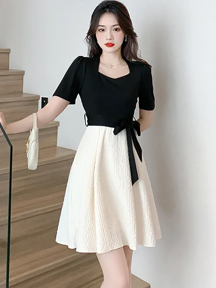 2023 White Patchwork Black Chic Bow Midi Dress Summer Short Sleeve Sqaure Collar Casual Dress Women Korean Elegant Party Vestido
2023 White Patchwork Black Chic Bow Midi Dress Summer Short Sleeve Sqaure Collar Casual Dress Women Korean Elegant Party Vestido