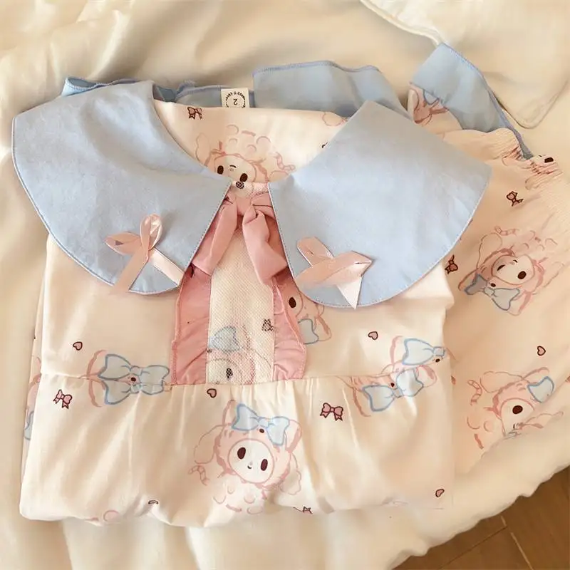 Kawaii Anime Sanrio Melody Pochacco Hello Kitty Short-Sleeved Shorts Pajamas Female Sweet Cute Cartoon Home Wear Two-Piece Set
Kawaii Anime Sanrio Melody Pochacco Hello Kitty Short-Sleeved Shorts Pajamas Female Sweet Cute Cartoon Home Wear Two-Piece Set