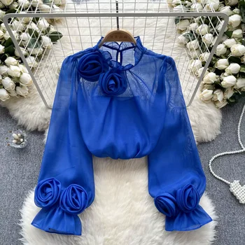 Uma Elegância Primaveril: A Blusa Coreana de Renda Chic 12 3D Flower Chiffon Blouse Ruffles Collar Long Sleeves Sheer With Lining Ladies France Vintage Senior Elegant OL Tops
