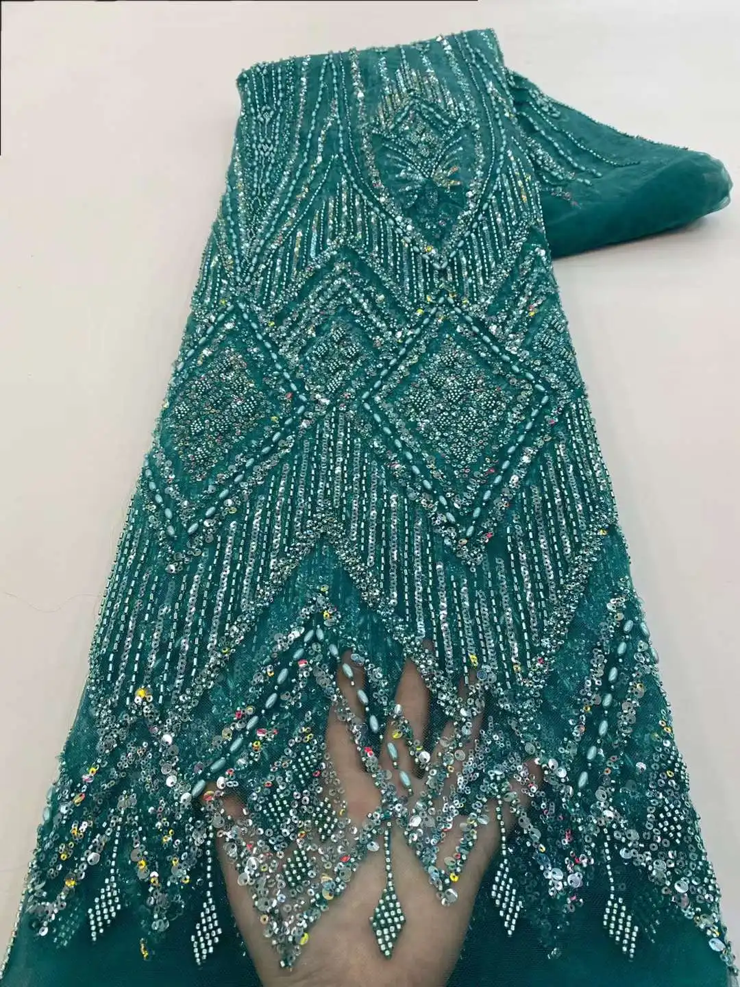 Luxury African Handmade Beads Sequins Lace Fabric High Quality French Groom Embroidery Nigerian Net Lace Fabrics For Sewing
Luxury African Handmade Beads Sequins Lace Fabric High Quality French Groom Embroidery Nigerian Net Lace Fabrics For Sewing