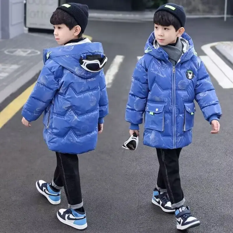 

Зимняя новая детская пуховая куртка с астронавтом для детей среднего и старшего возраста длинное пальто с капюшоном утепленная теплая куртка с хлопковой подкладкой