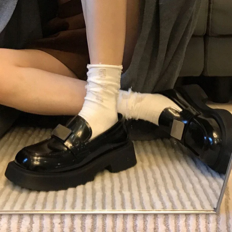 Туфли женские на платформе и толстой подошве, лоферы в британском стиле, повседневная однотонная Роскошная обувь,
Туфли женские на платформе и толстой подошве, лоферы в британском стиле, повседневная однотонная Роскошная обувь,