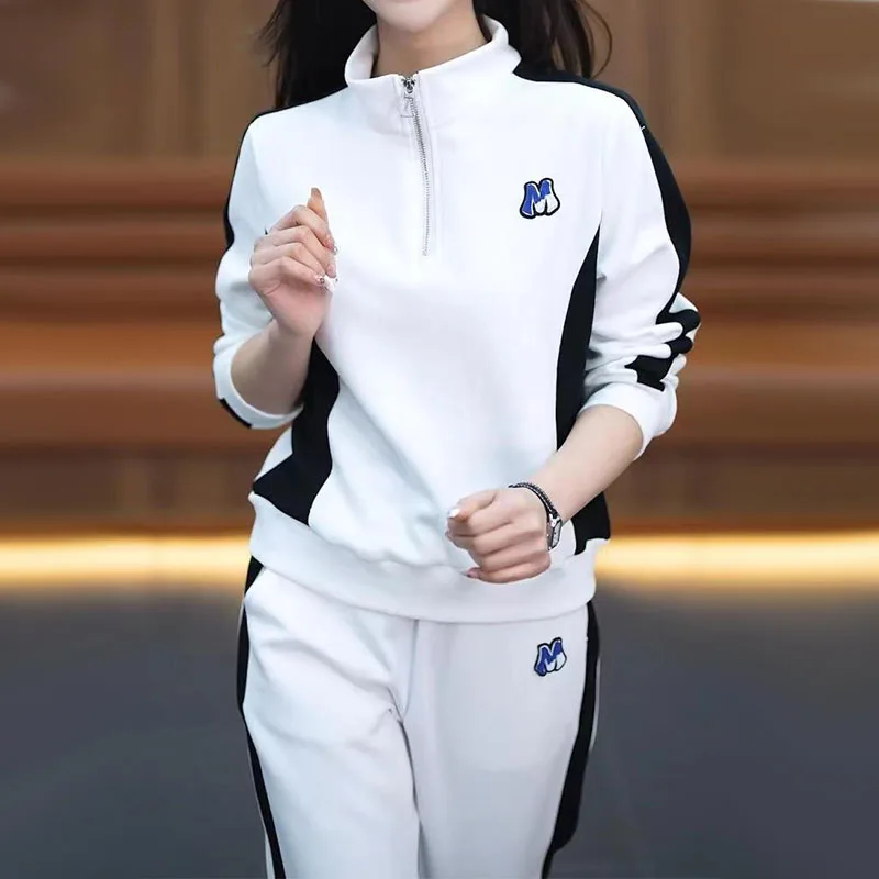 Женский спортивный костюм из двух предметов, повседневный костюм с воротником-стойкой и брюками в стиле пэчворк, весна-осень 2024
Женский спортивный костюм из двух предметов, повседневный костюм с воротником-стойкой и брюками в стиле пэчворк, весна-осень 2024