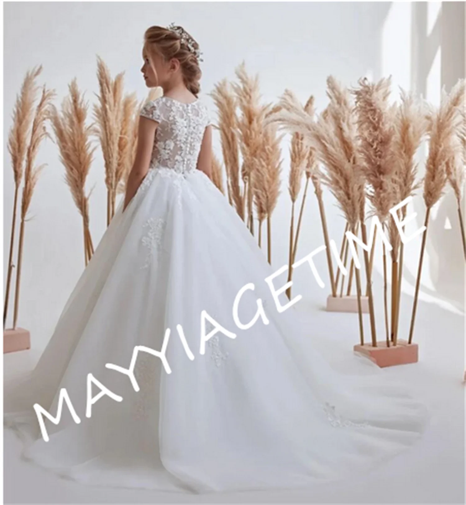 Elegant Fluffy Flower Girl Dress for Weddings Lace Tulle Buttons Back Children Kids Party Dresses First Communion Gowns 1-16T
Elegant Fluffy Flower Girl Dress for Weddings Lace Tulle Buttons Back Children Kids Party Dresses First Communion Gowns 1-16T