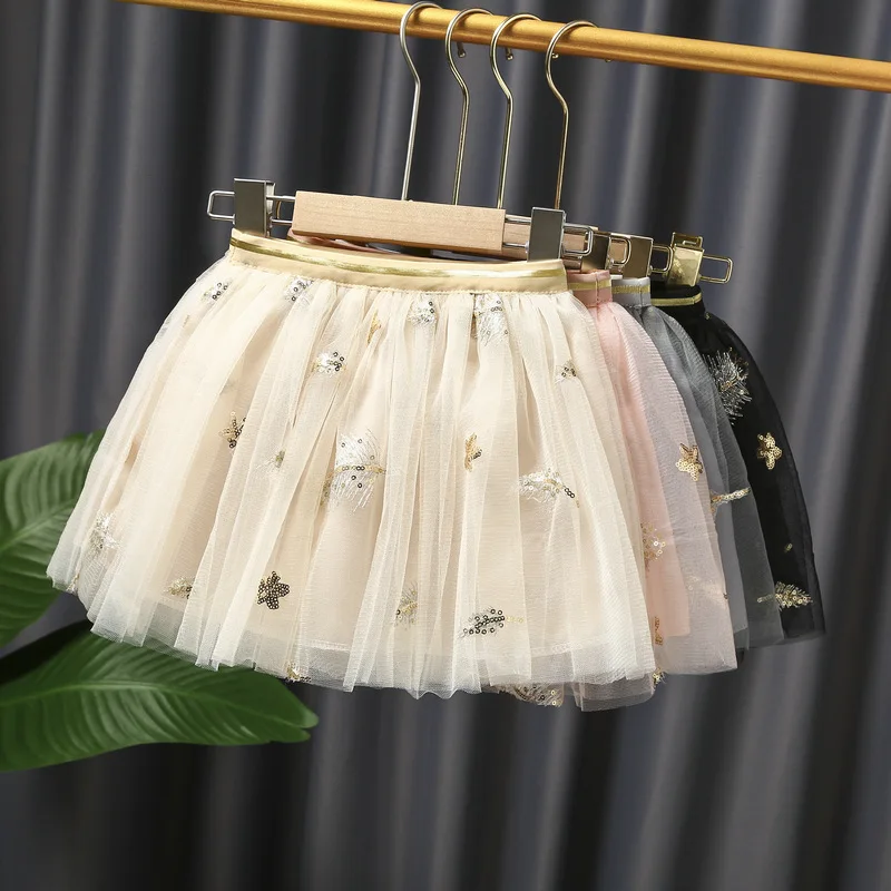 New girl gold leaf embroidered short skirt small and medium-sized children's dance tutu skirt
New girl gold leaf embroidered short skirt small and medium-sized children's dance tutu skirt