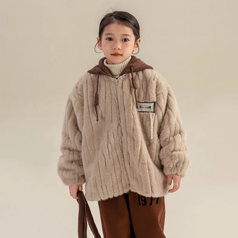 Girls' coat 2023 new children's winter plush sweater hooded lamb cashmere winter outfit keep warm outerwear 7-102
Girls' coat 2023 new children's winter plush sweater hooded lamb cashmere winter outfit keep warm outerwear 7-102