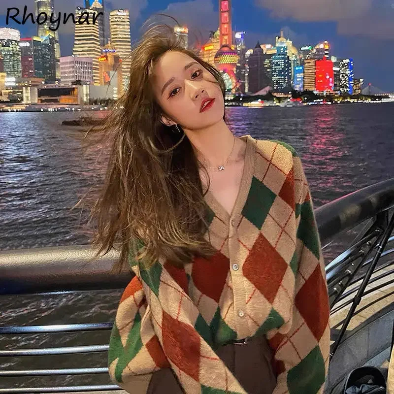 Cardigan Women Elegant Argyle Korean Style V-Neck Long-sleeve Minimalist New Autumn Female Clothes Knitted Cozy Comfortable Chic
Cardigan Women Elegant Argyle Korean Style V-Neck Long-sleeve Minimalist New Autumn Female Clothes Knitted Cozy Comfortable Chic
