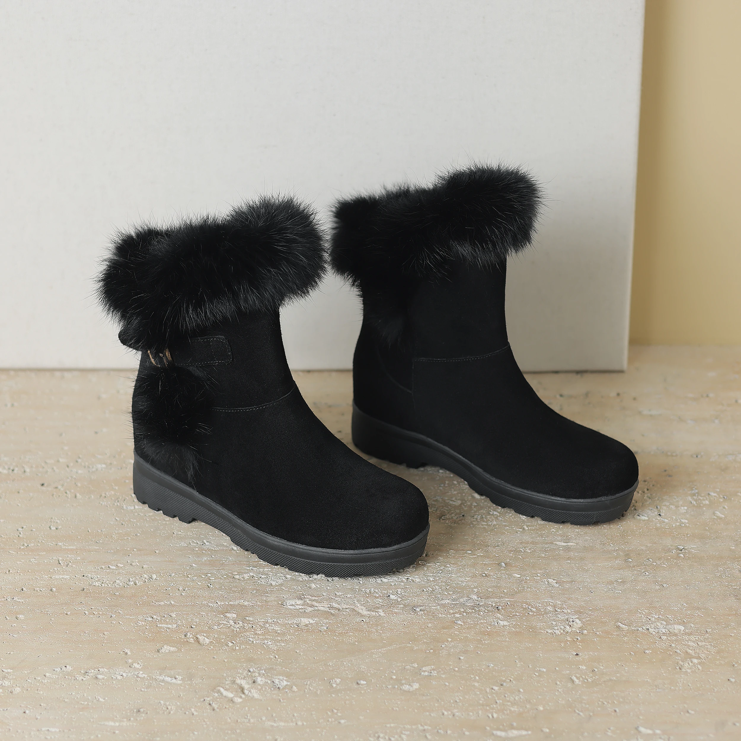 Rabbit fur plush thickened short boots women's thick sole high heel 2023 autumn and winter new boots wool inner heightening snow
Rabbit fur plush thickened short boots women's thick sole high heel 2023 autumn and winter new boots wool inner heightening snow