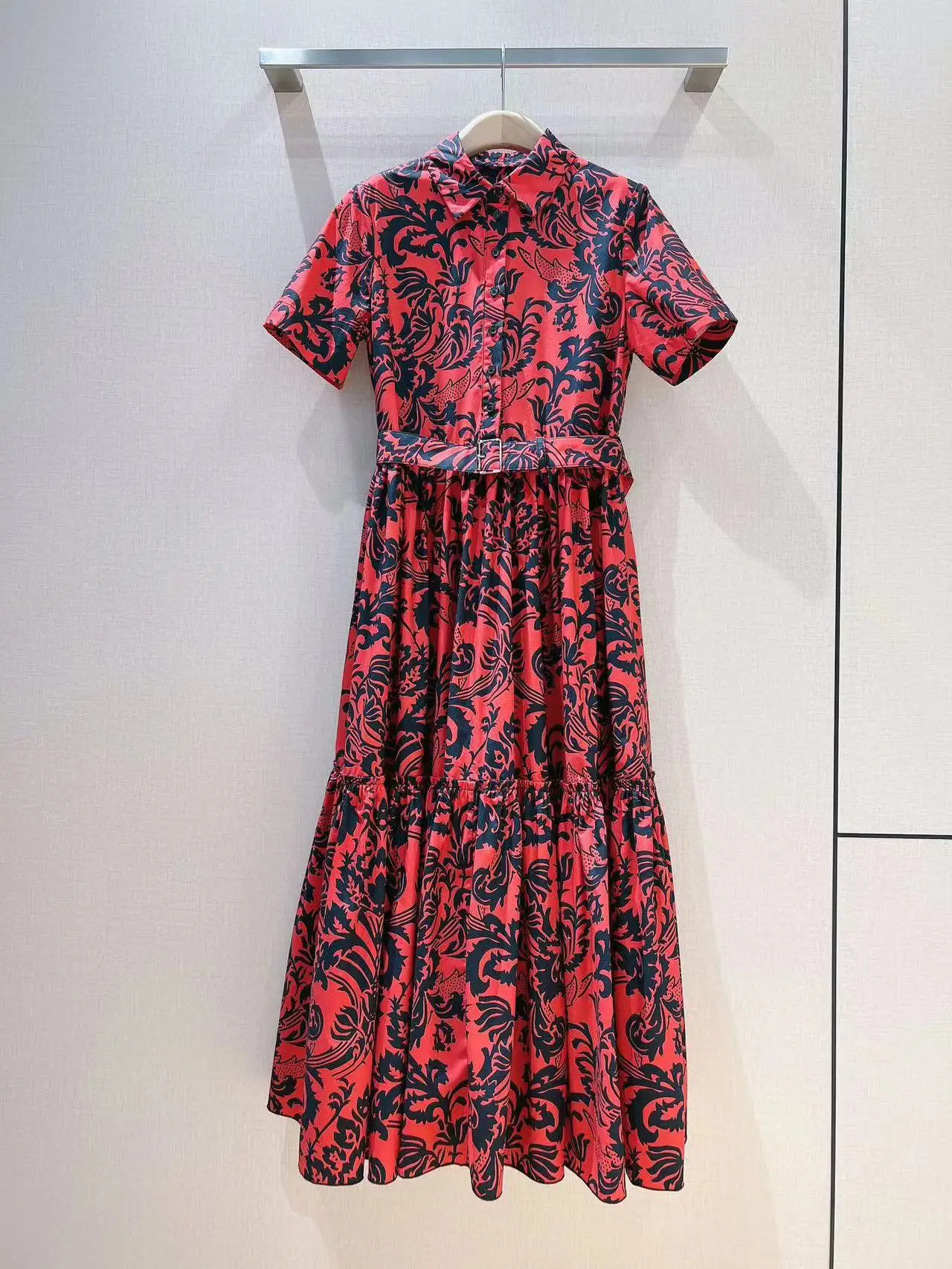 High Quality 2023 Summer Women Fashion Runway Vintage Holiday Long Dress Sexy Print Belt Short Sleeves Dresses
High Quality 2023 Summer Women Fashion Runway Vintage Holiday Long Dress Sexy Print Belt Short Sleeves Dresses
