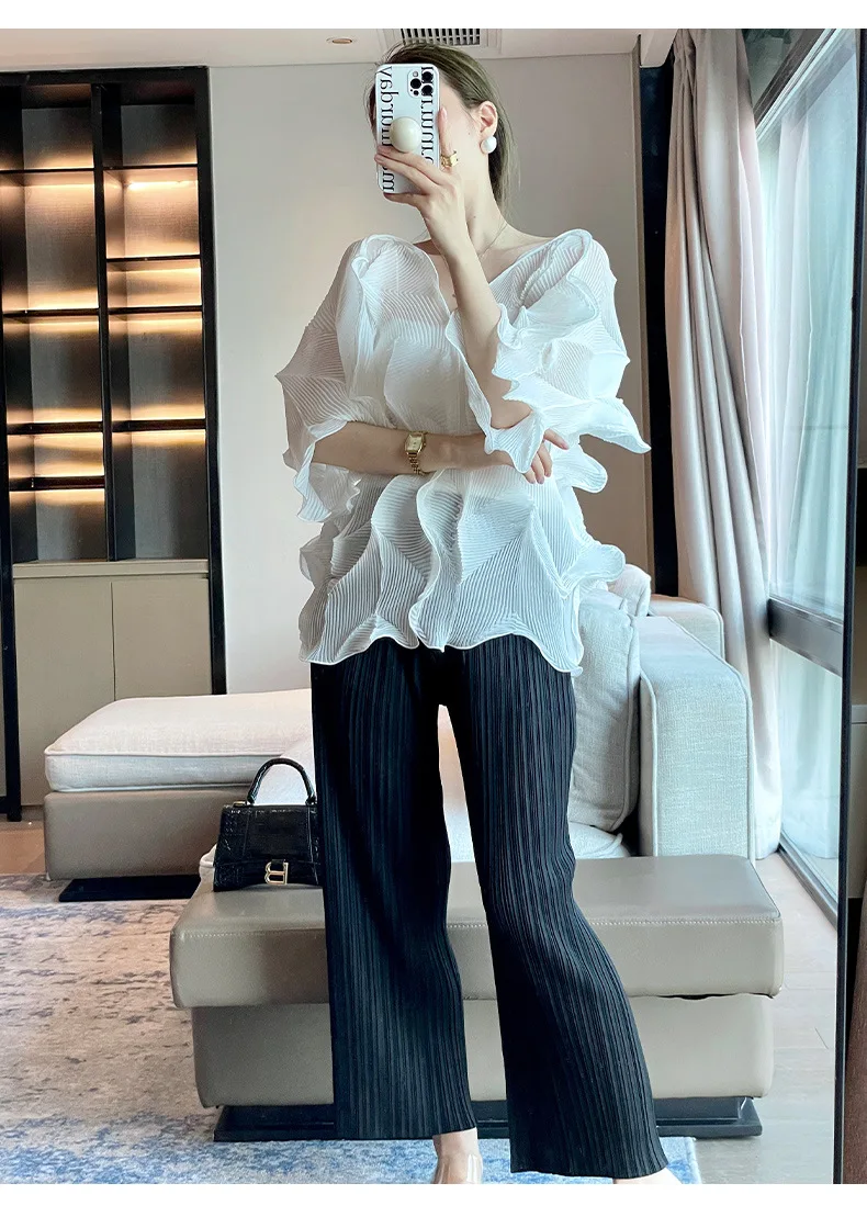 Miyake Pleated T-Shirt 2025 Summer Designer Model Sheer Loose T-Shirt French Elegant Peplum High End Pleated Top Tunic Clothing Miyake Pleated T-Shirt 2025 Summer Designer Model Sheer Loose T-Shirt French Elegant Peplum High End Pleated Top Tunic Clothing