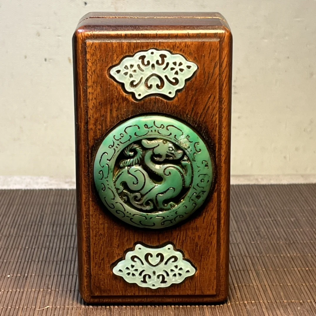 Collect Exquisite Hand-carved Huanghuali Wood Carving Inlaid Jade and Stone Square Box Handicraft Home Decoration#3
Collect Exquisite Hand-carved Huanghuali Wood Carving Inlaid Jade and Stone Square Box Handicraft Home Decoration#3