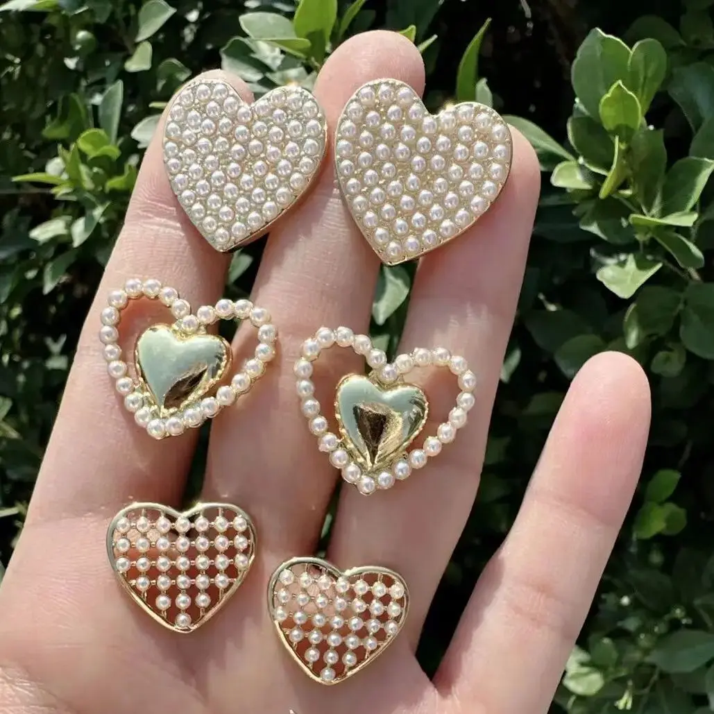 5Pairs Luxury Fashion Gold Color Imitation Pearl Heart Stud Earrings for Women Korean Geometric Earring Charm Jewelry
5Pairs Luxury Fashion Gold Color Imitation Pearl Heart Stud Earrings for Women Korean Geometric Earring Charm Jewelry