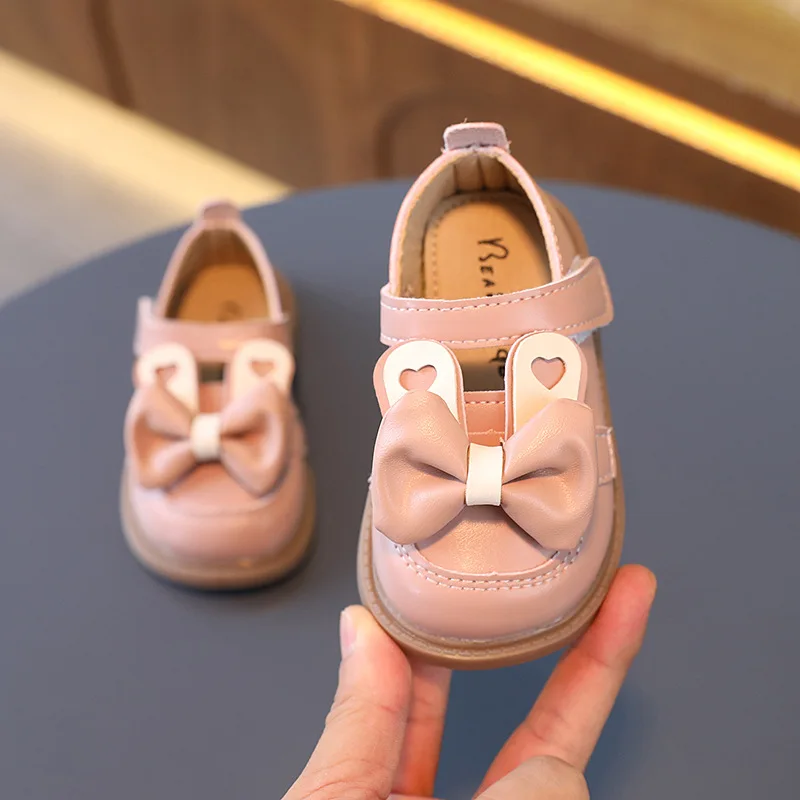 2023 New Kids Fashion Casual Shoes Bunny Cute Simple Non-slip Platform Children Hook & Loop Cute Baby First Walker Shoes Girls
2023 New Kids Fashion Casual Shoes Bunny Cute Simple Non-slip Platform Children Hook & Loop Cute Baby First Walker Shoes Girls