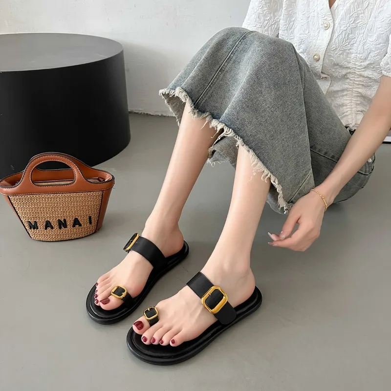 2024 Flat Shoes Female Rubber Flip Flops Summer Clogs Woman Pantofle Slides Hawaiian Beach Soft Microfi
2024 Flat Shoes Female Rubber Flip Flops Summer Clogs Woman Pantofle Slides Hawaiian Beach Soft Microfi