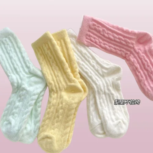 Новинка 2024, 5/10 пар, высококачественные допаминовые носки для женщин, осенне-зимние теплые и милые носки средней длины для улицы
Новинка 2024, 5/10 пар, высококачественные допаминовые носки для женщин, осенне-зимние теплые и милые носки средней длины для улицы