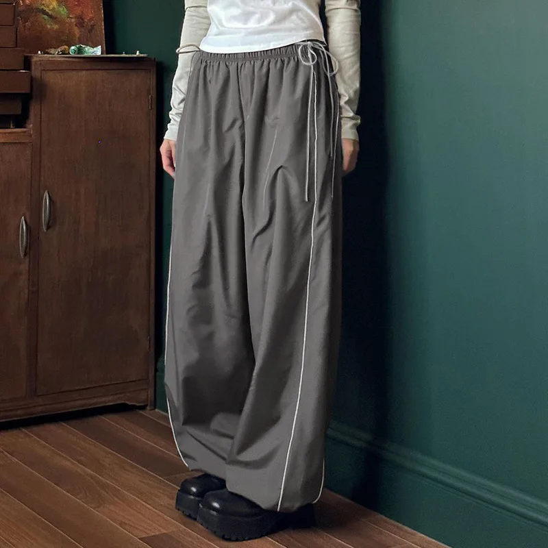 Y2K Loose Wide Leg Cargo Pants Women Drawstring Lace Up Streetwear Low Waist Baggy Trousers Sweatpant Casual Straight Joggers
Y2K Loose Wide Leg Cargo Pants Women Drawstring Lace Up Streetwear Low Waist Baggy Trousers Sweatpant Casual Straight Joggers