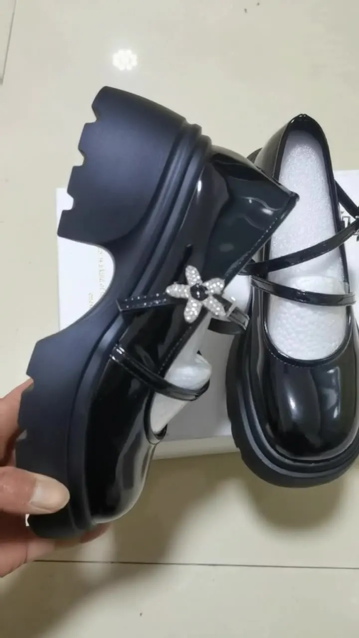 Patent Leather Ballet Flats Shallow Mouth Hoof Heels High Rubber PU Patent Leather Ballet Flats Shallow Mouth PU High Rubber Hoo
Patent Leather Ballet Flats Shallow Mouth Hoof Heels High Rubber PU Patent Leather Ballet Flats Shallow Mouth PU High Rubber Hoo
