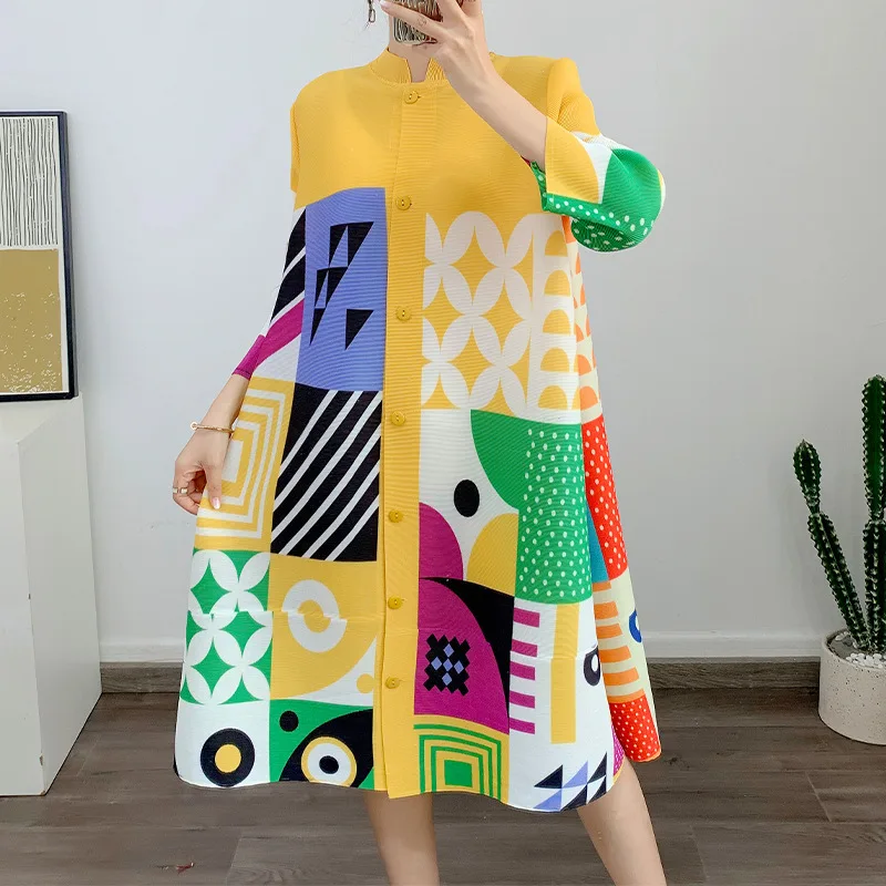 Pleated Dress Women's Spring/Summer Standing Neck Printed Shirt Dress Fashion Age Reducing Foreigner Coat Dress Mid Length
Pleated Dress Women's Spring/Summer Standing Neck Printed Shirt Dress Fashion Age Reducing Foreigner Coat Dress Mid Length