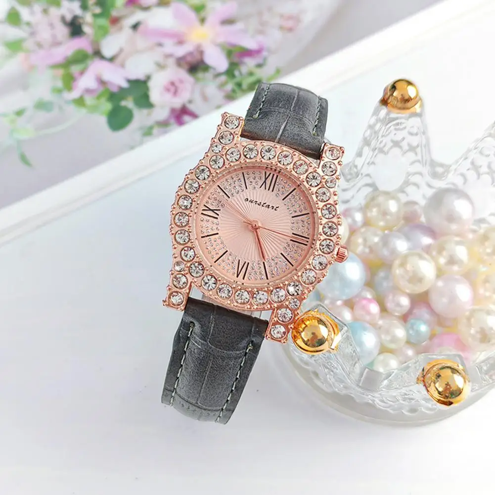 

Rhinestone Embellished Timepiece Elegant Ladies Quartz Watch with Rhinestone Style Dial Adjustable Faux Leather for Business