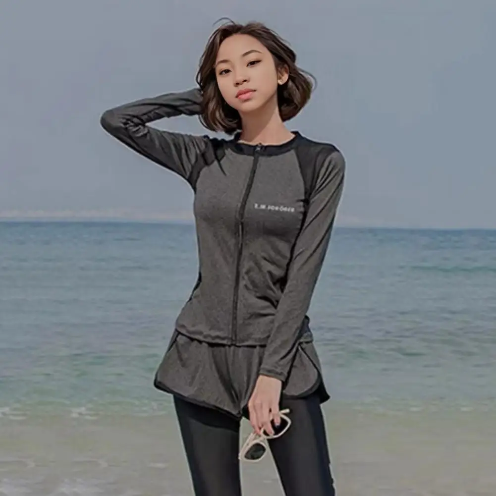 Couple Swimsuit Set Unisex Long Sleeve Swimsuit Set with Zipper Closure Top Adjustable Waist Shorts for Surfing Diving Couple
Couple Swimsuit Set Unisex Long Sleeve Swimsuit Set with Zipper Closure Top Adjustable Waist Shorts for Surfing Diving Couple