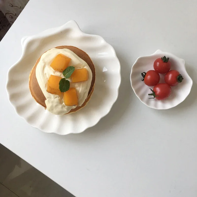 

Korean Shell Plates for Food Ceramic White Tray Breakfast Snack Dish Fruit Plate Ring Jewelry Storage Trays Table Decoration