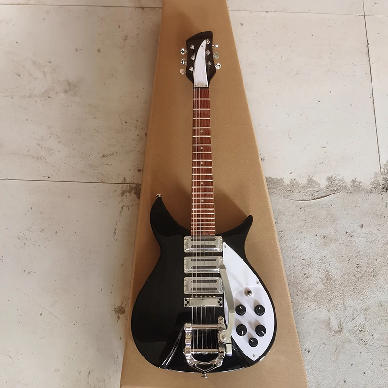 High quality Ri ckenbacker 325 electric guitar, vibrato system bridge, three-piece pickup, black guitar,In stock
High quality Ri ckenbacker 325 electric guitar, vibrato system bridge, three-piece pickup, black guitar,In stock
