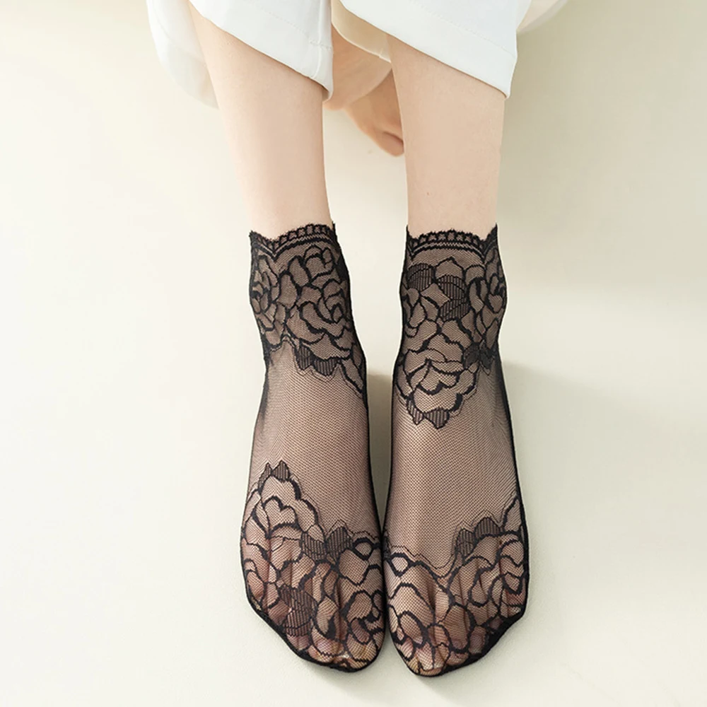 Hosiery Women Socks High Quality Fashion Vintag Cotton Women Lace Sock Transparent Summer Floral Lady Girl Thin Short Socks
Hosiery Women Socks High Quality Fashion Vintag Cotton Women Lace Sock Transparent Summer Floral Lady Girl Thin Short Socks