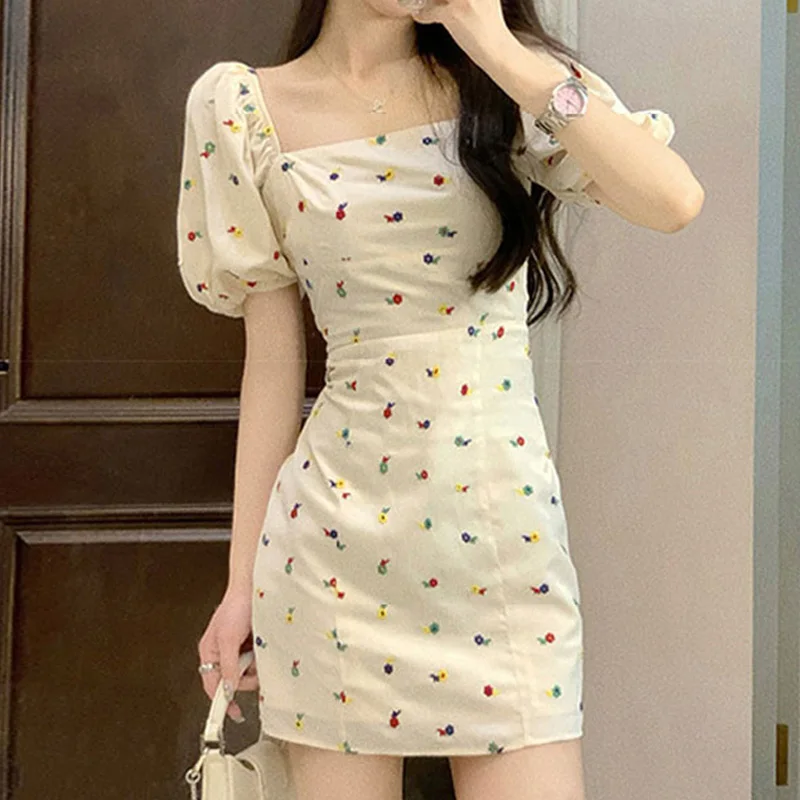 2023 Square Collar Sexy Evening Party Dresses Fashion French Printing Dress for Women Short Sleeve Summer Dress Mini Robe 27791
2023 Square Collar Sexy Evening Party Dresses Fashion French Printing Dress for Women Short Sleeve Summer Dress Mini Robe 27791