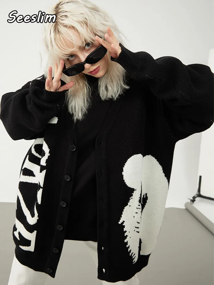 Seeslim Print Letter Cardigan Oversize Y2k Gothic Long Sleeve Skulls Knit Cardigan Women Loose Sweater Ladies Utumn Winter New
Seeslim Print Letter Cardigan Oversize Y2k Gothic Long Sleeve Skulls Knit Cardigan Women Loose Sweater Ladies Utumn Winter New
