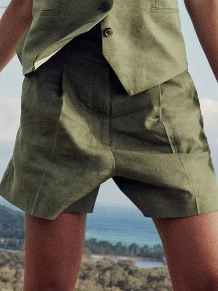 2023 Women Summer Shorts Fashion Solid Pockets Blended Female Loose Casual Elegant Shorts Clothing HH8292
2023 Women Summer Shorts Fashion Solid Pockets Blended Female Loose Casual Elegant Shorts Clothing HH8292