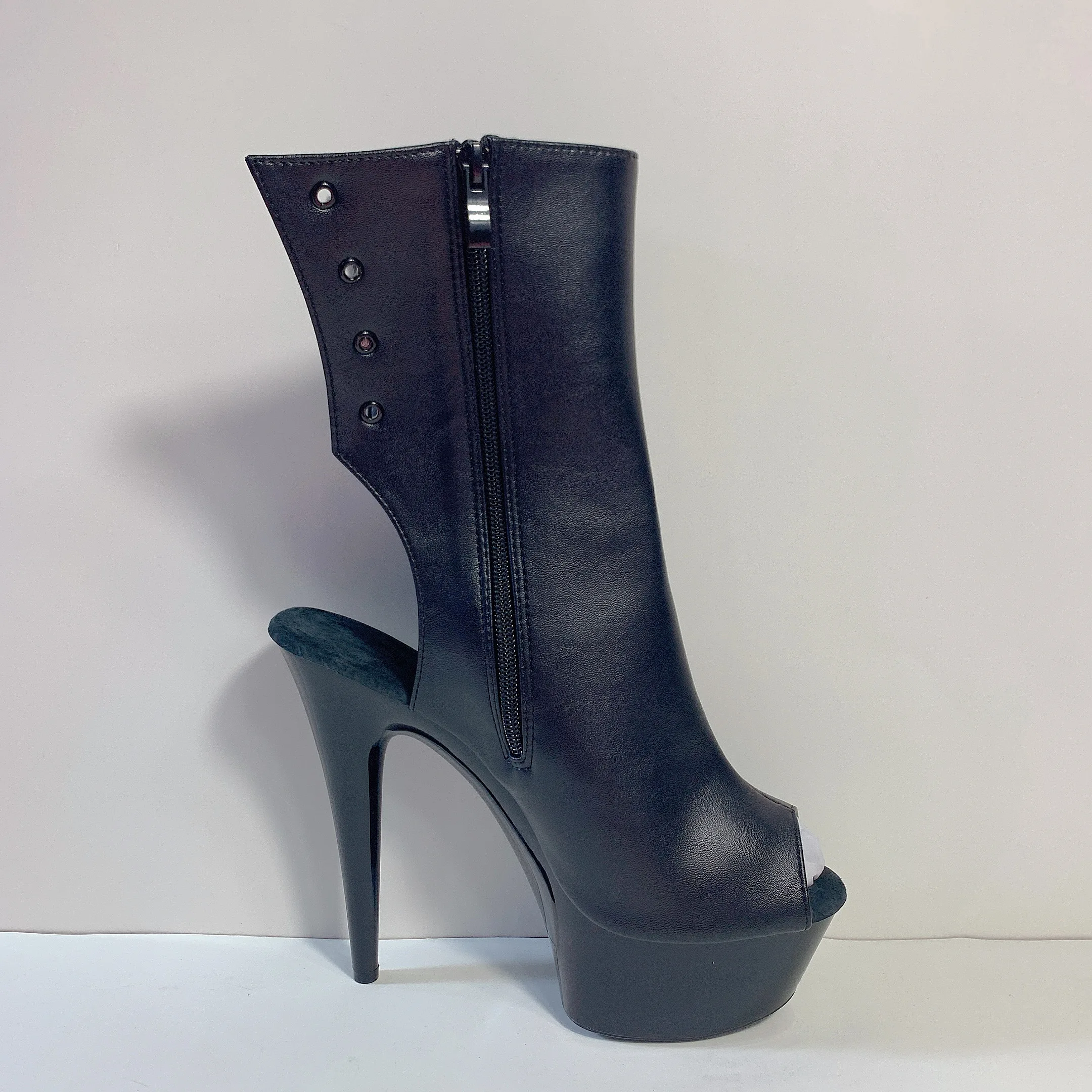 15CM high heel boots, fish mouth sexy, thin belt sexy adornment, club dancing shoes fashionable female ankle boots
15CM high heel boots, fish mouth sexy, thin belt sexy adornment, club dancing shoes fashionable female ankle boots