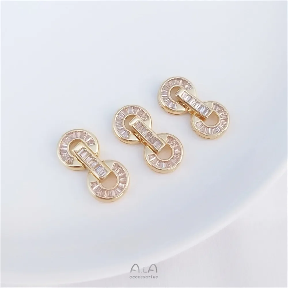 1pcs 22x10.5mm Micro-inlaid T square zircon 14K gold double ring button bracelet sweater necklace figure 8 diy accessories
1pcs 22x10.5mm Micro-inlaid T square zircon 14K gold double ring button bracelet sweater necklace figure 8 diy accessories