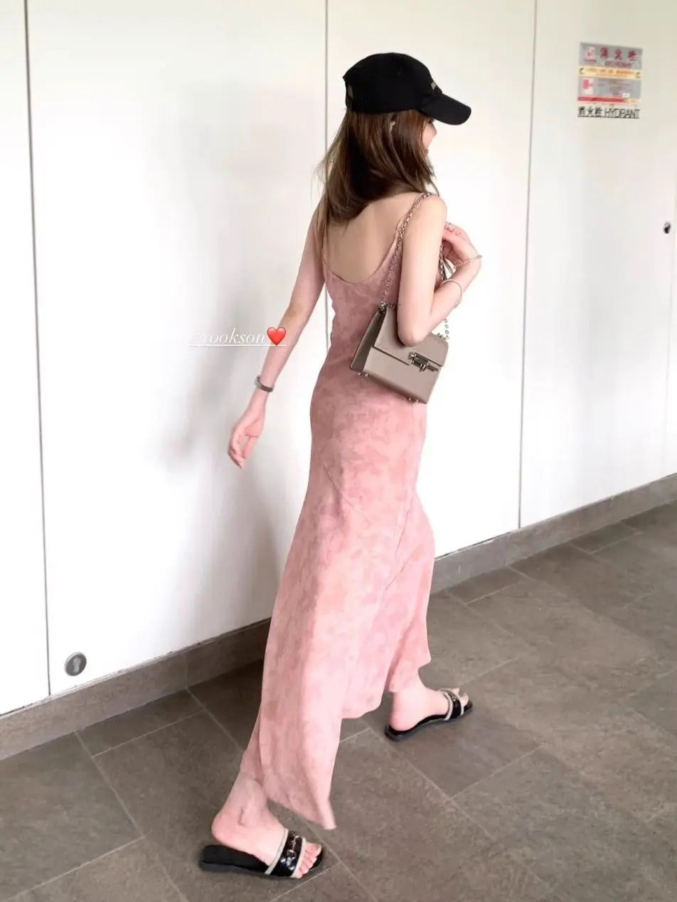 

Small fishtail splicing halter floral dress women spring waist thin long dress gray pink tone fashion womens skirt 2024