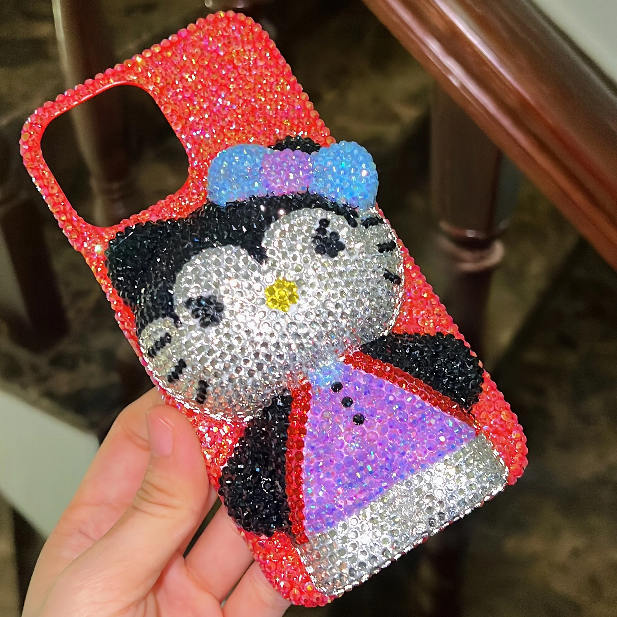 Sanrio оригинальный ручной работы в стиле панк Hello Kitty Y2K милый стерео Стразы фотооболочка для iPhone 11 12 13 14 15 Pro Max
Sanrio оригинальный ручной работы в стиле панк Hello Kitty Y2K милый стерео Стразы фотооболочка для iPhone 11 12 13 14 15 Pro Max