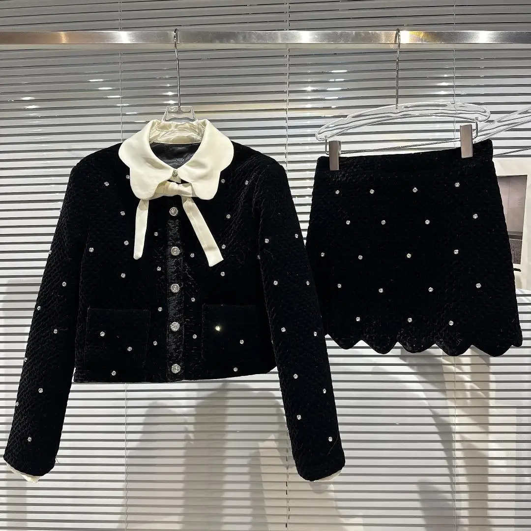 Professional suit Tweed jacket + skirt suit autumn winter women's coat suit new ladies small fragrance wind skirt 2 piece suit
Professional suit Tweed jacket + skirt suit autumn winter women's coat suit new ladies small fragrance wind skirt 2 piece suit