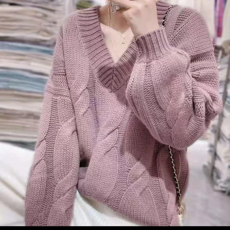 Thickened Plus Size Wool V-Neck Loose Pullover Autumn Winter New Casual Pullover Cashmere Knitted Sweater Women's Fashion Top
Thickened Plus Size Wool V-Neck Loose Pullover Autumn Winter New Casual Pullover Cashmere Knitted Sweater Women's Fashion Top