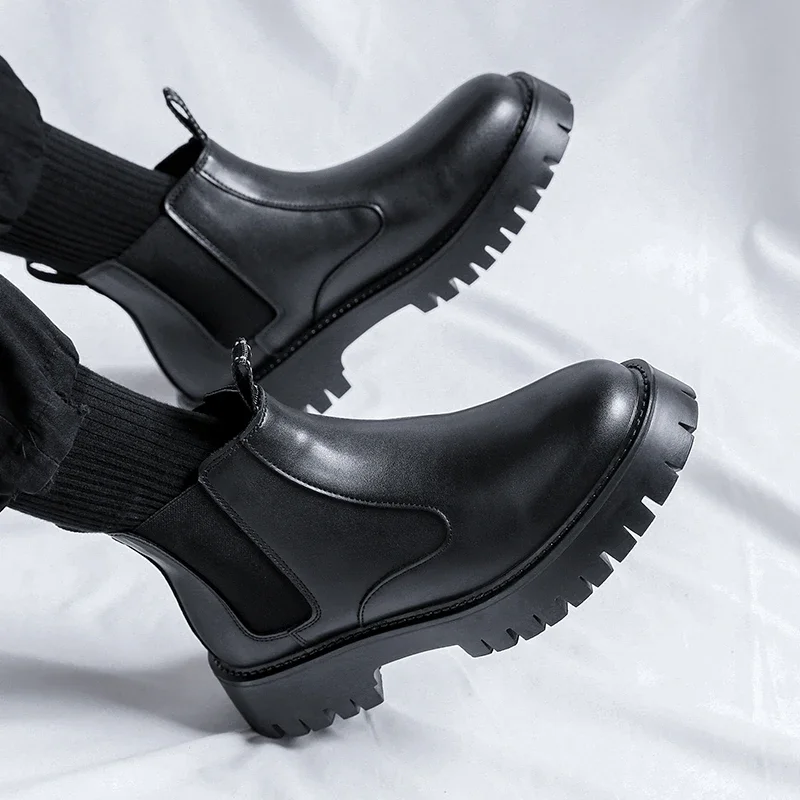 2023 Senior Leather Men Boots Thick Soled Party Boots Men Fashion Casual Fashion Business Ankle Boots Anti-slip Wearable
2023 Senior Leather Men Boots Thick Soled Party Boots Men Fashion Casual Fashion Business Ankle Boots Anti-slip Wearable