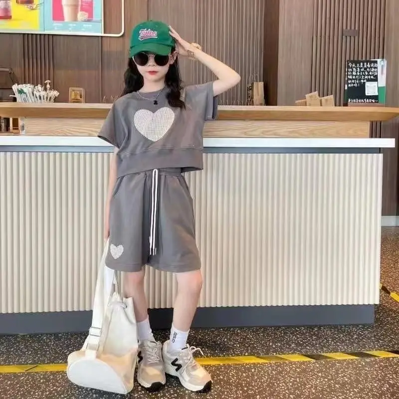 Girls Clothes Set New 2023 Summer Sleeveless T-shirt and Print Bow Shorts for Girl Kids Clothes Children Clothing 4-14 Years
Girls Clothes Set New 2023 Summer Sleeveless T-shirt and Print Bow Shorts for Girl Kids Clothes Children Clothing 4-14 Years