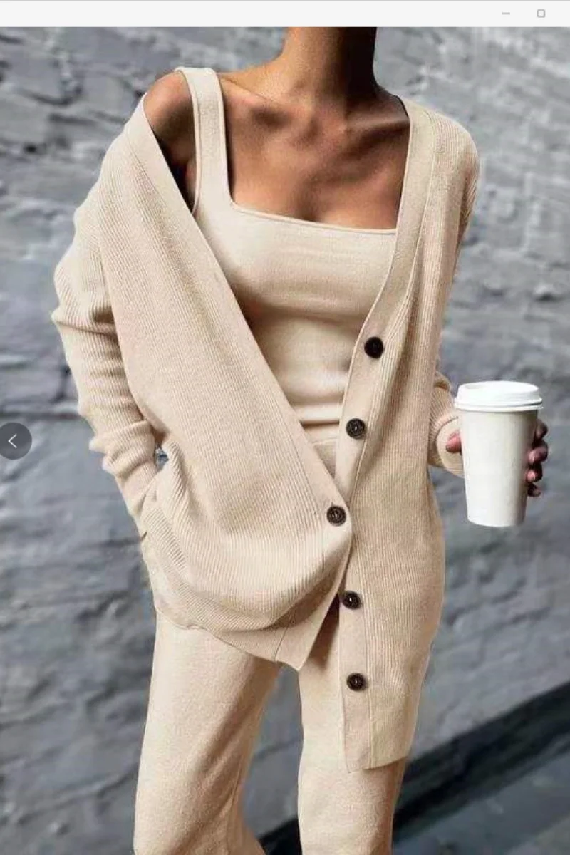 Женский трикотажный комплект из трех предметов, новый женский кардиган, жилет, длинные брюки, Осень-зима 2024
Женский трикотажный комплект из трех предметов, новый женский кардиган, жилет, длинные брюки, Осень-зима 2024