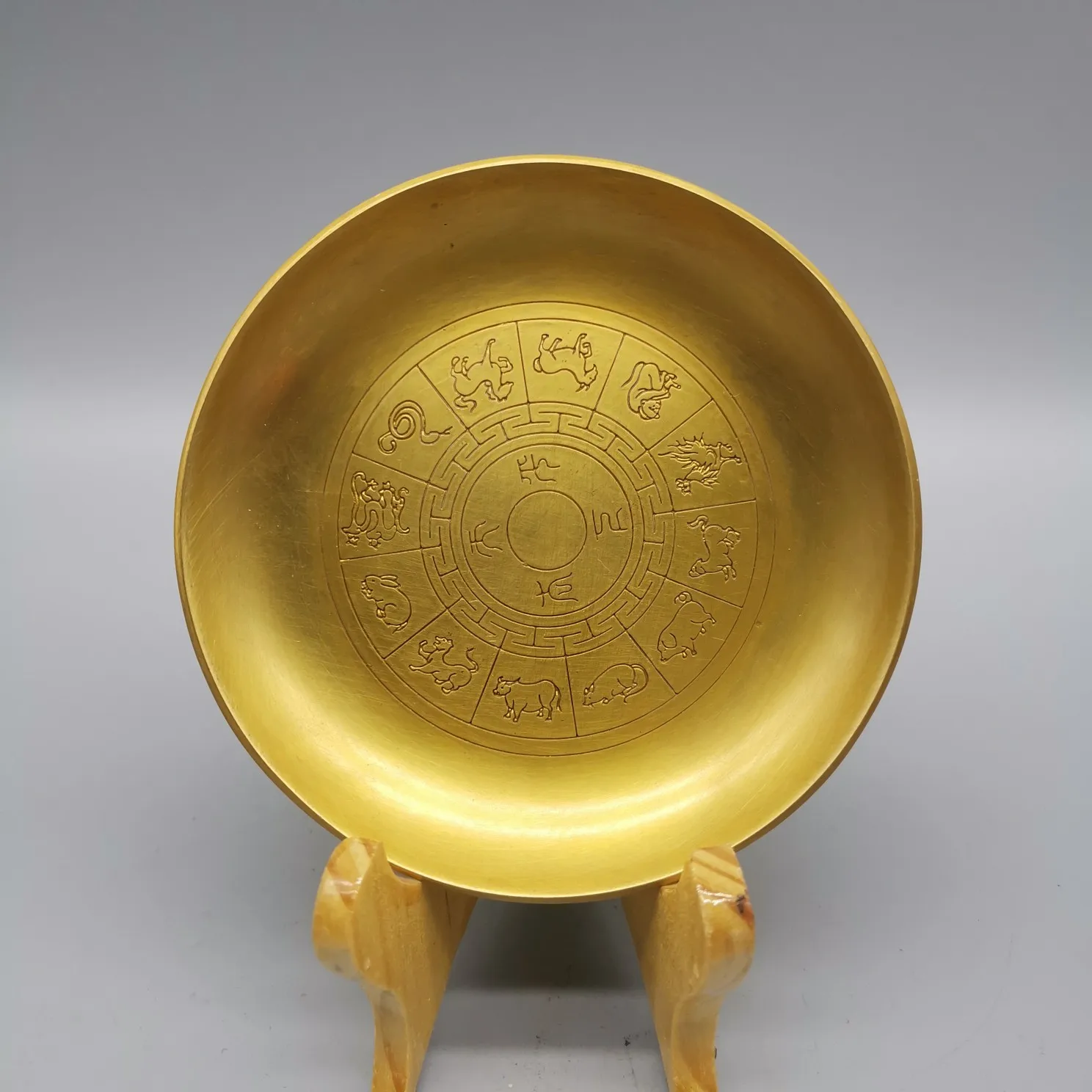 Free Delivery China Elaboration Brass Carving Propitious “ 12 Zodiacal ” Disc Metal Crafts Home Decoration
Free Delivery China Elaboration Brass Carving Propitious “ 12 Zodiacal ” Disc Metal Crafts Home Decoration