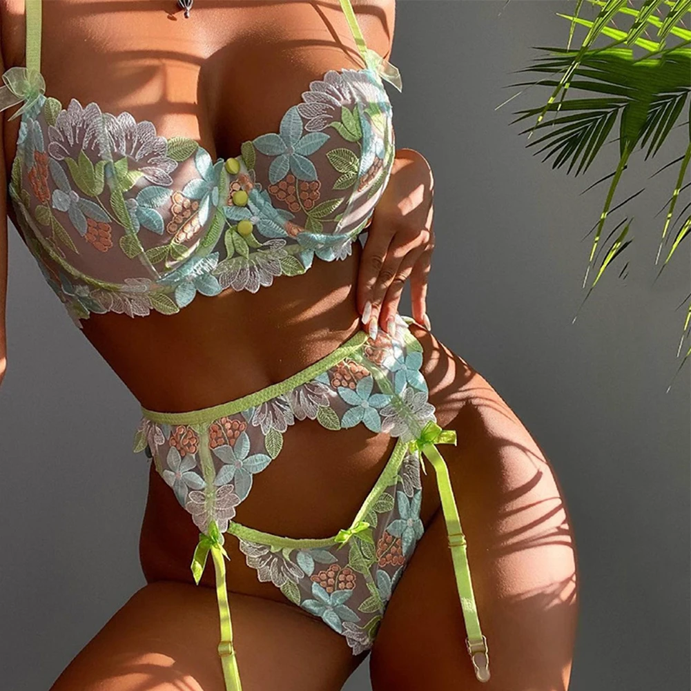 women Lingerie Set Sexy Lace Floral Embroidery Mesh Sheer Garter Belt 3 PC Hollow Out T-back Thong Erotic Nightwear
women Lingerie Set Sexy Lace Floral Embroidery Mesh Sheer Garter Belt 3 PC Hollow Out T-back Thong Erotic Nightwear