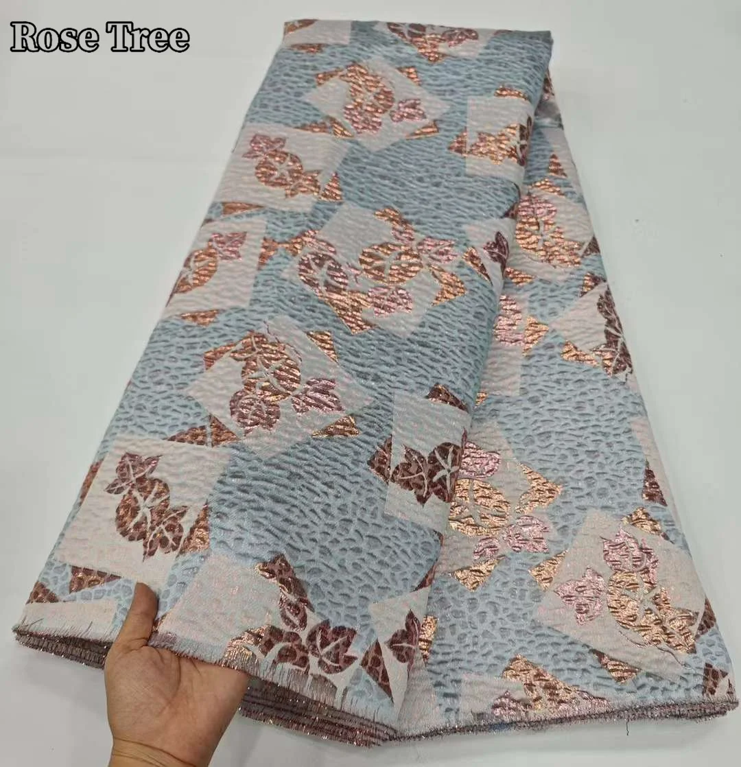 African Jacquard Fabric Brocade Lace French Tulle Lace 2024 High Quality Nigerian Gilding Lace Fabric For Wedding
African Jacquard Fabric Brocade Lace French Tulle Lace 2024 High Quality Nigerian Gilding Lace Fabric For Wedding