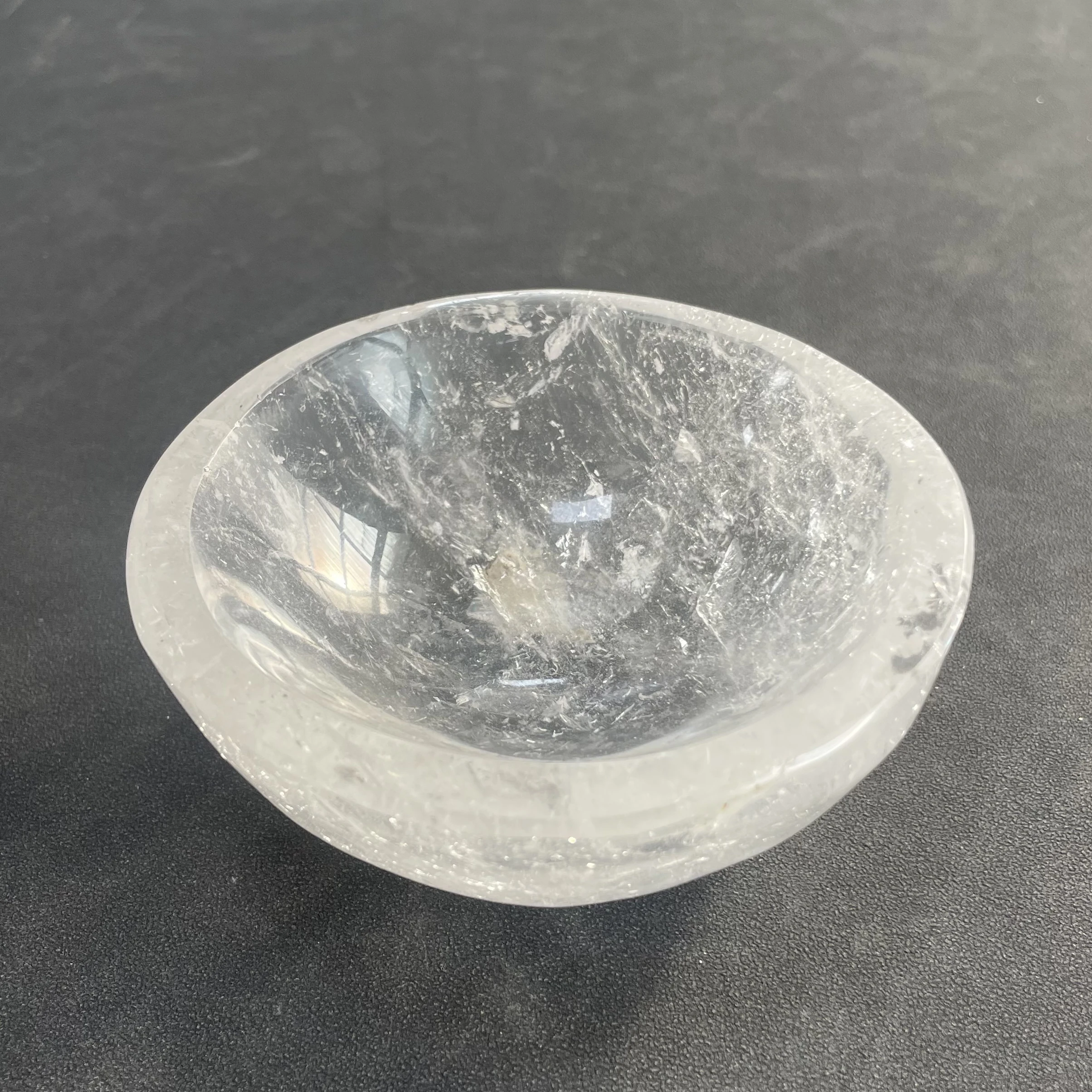 Natural Crystal Clear Quartz Bowl Polished Crystal Degaussing Bowl Reiki Healing Gemstone Gift
Natural Crystal Clear Quartz Bowl Polished Crystal Degaussing Bowl Reiki Healing Gemstone Gift