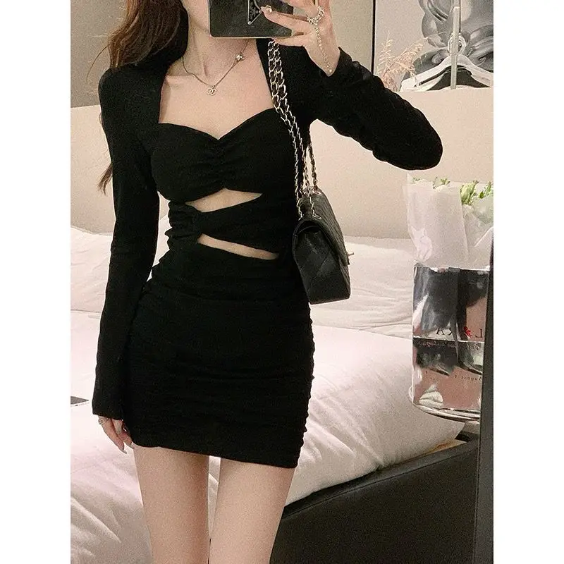 Mini Skirt Women's Sexy Slim Fit Design Spicy Girl Hollow Out Women's Skirt Creative Casual Y2K Black Sexy Skirt
Mini Skirt Women's Sexy Slim Fit Design Spicy Girl Hollow Out Women's Skirt Creative Casual Y2K Black Sexy Skirt