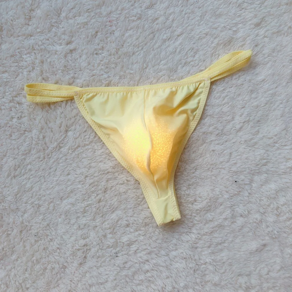 Men's Sexy Ice Silk Breathable Thongs Panties Sheer See Through Pouch G-Strings Briefs Comfortable Soft Low Waist Underpants
Men's Sexy Ice Silk Breathable Thongs Panties Sheer See Through Pouch G-Strings Briefs Comfortable Soft Low Waist Underpants