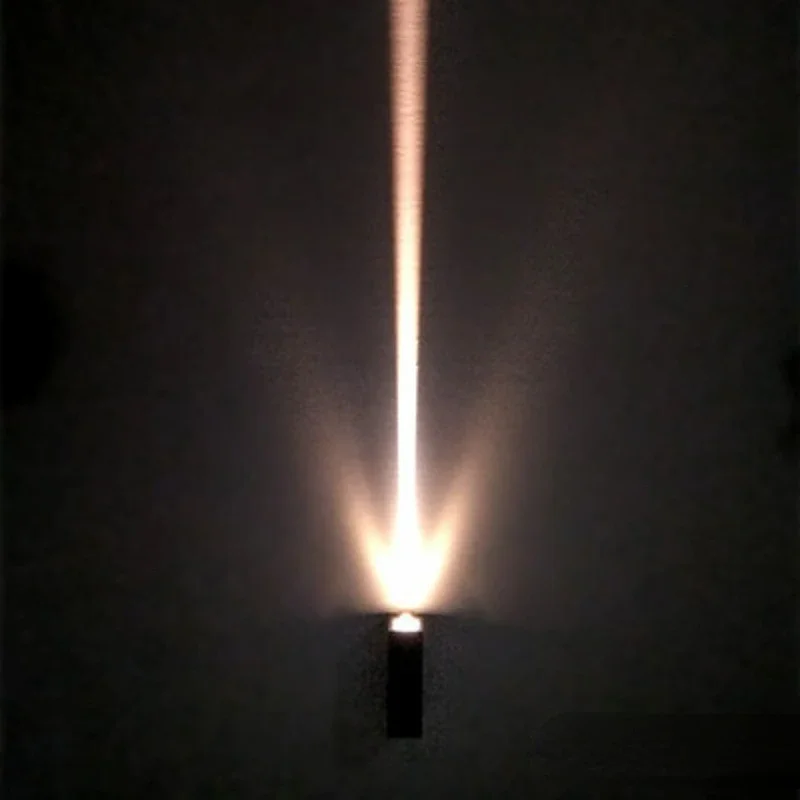 

Sleek Wall Lamp with Narrow Cree Led and Adjustable Beam Angle for a Focused and Narrow Light Beam