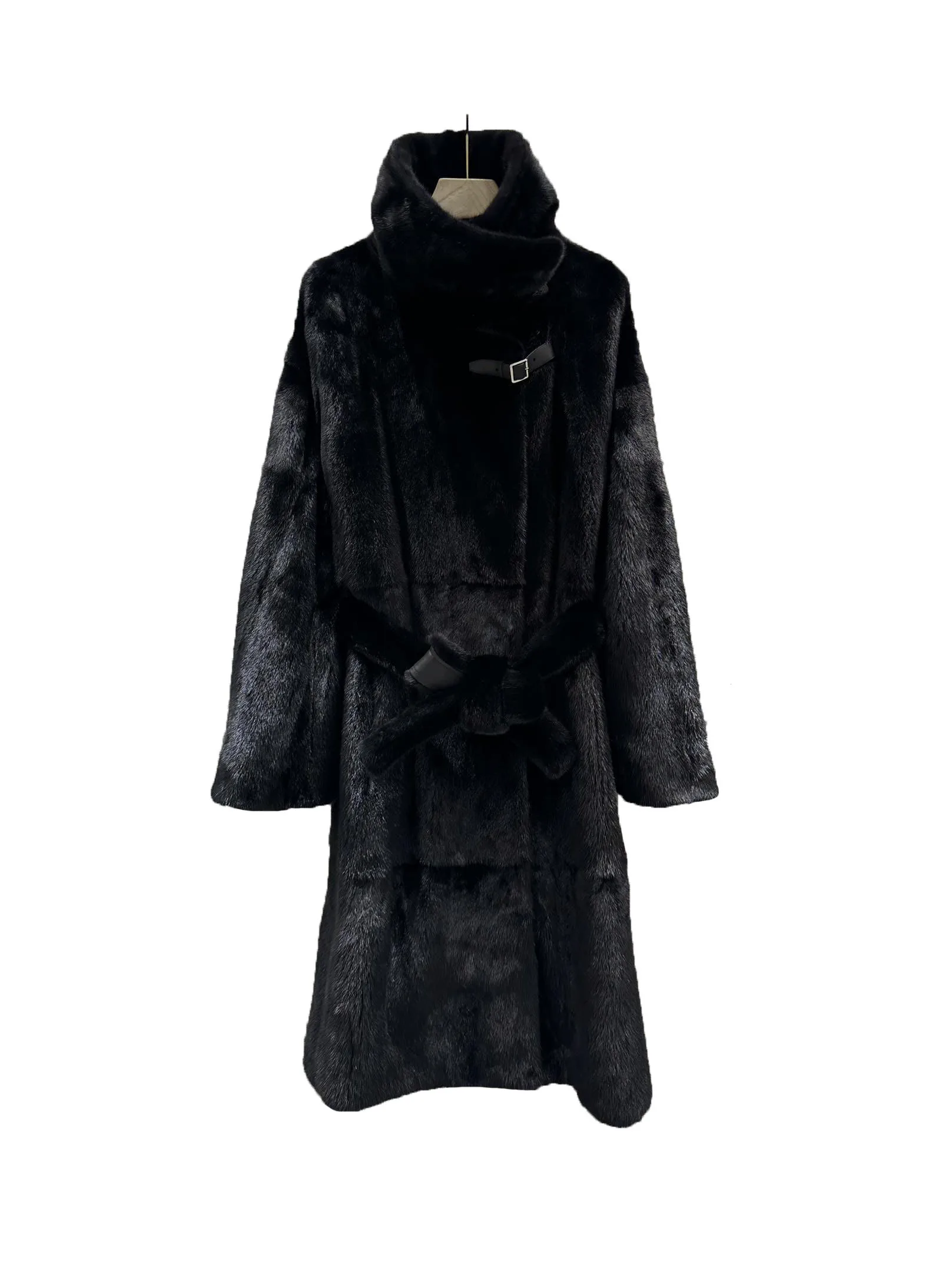Fur coat lapel long loose version with belt design warm and comfortable 2023 winter new 1220
Fur coat lapel long loose version with belt design warm and comfortable 2023 winter new 1220