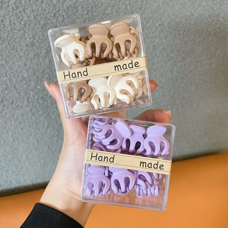 10pcs/Fashion Luxury Matte Plastic Mini Hair Claws Clips Crab Gilrs Sweet Small Hairpin Barrettes Headwear Fashion Accessories
10pcs/Fashion Luxury Matte Plastic Mini Hair Claws Clips Crab Gilrs Sweet Small Hairpin Barrettes Headwear Fashion Accessories