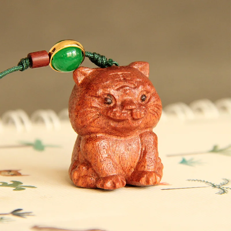 

Peach Wood Little Tiger Keychain Cartoon Cute Car Chain Ancient Style Hanging Decoration Wood Carving Zodiac Zodiac Carving